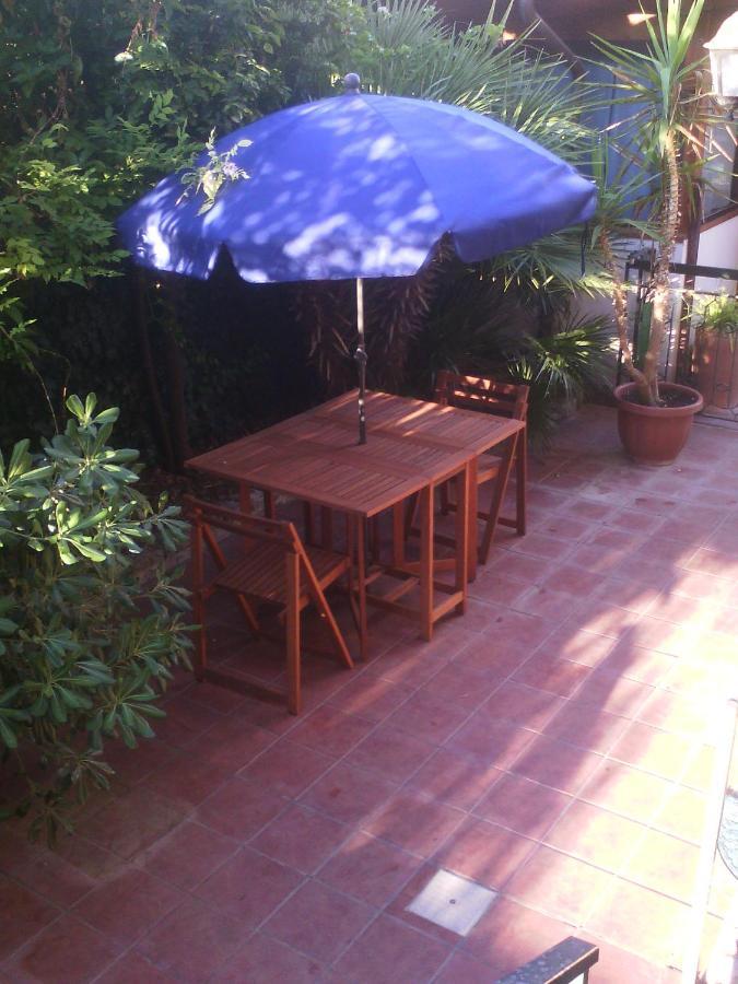 Apartment In A Villa A มอนเดลโล ภายนอก รูปภาพ