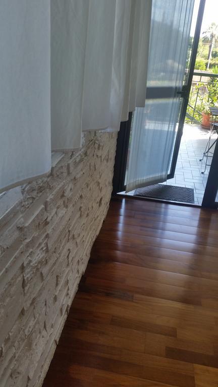 Apartment In A Villa A มอนเดลโล ภายนอก รูปภาพ